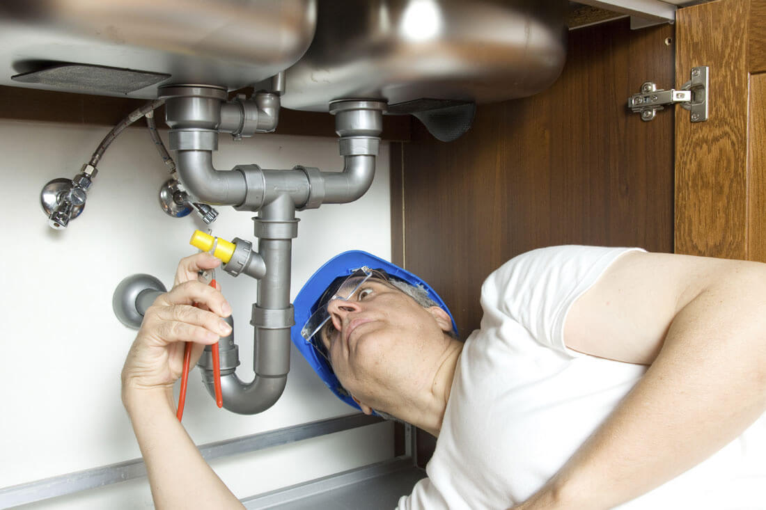Working With the Right Kind of Plumbing Technician