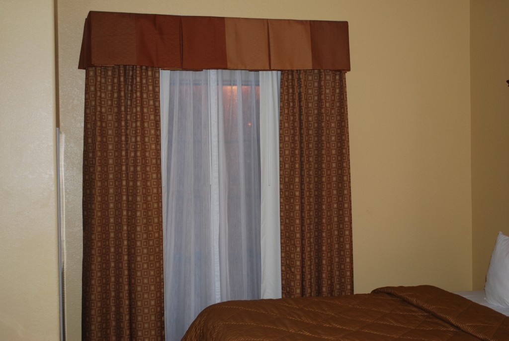 Is a hotel curtain an impressive option?