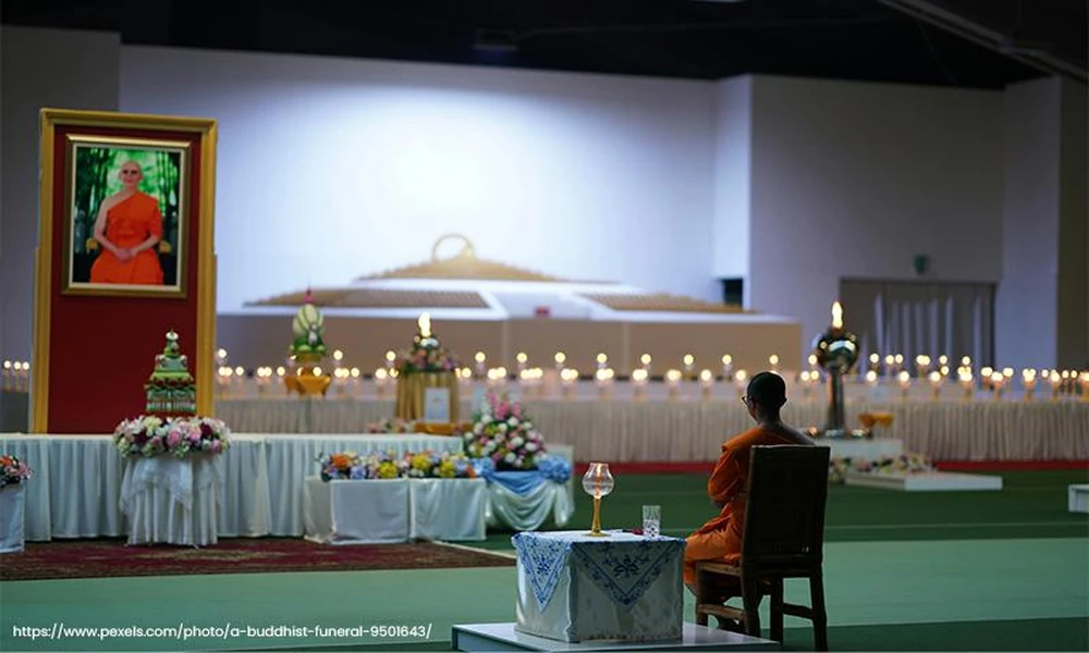 What Changes in Buddhist Funeral Services When Mixed Rites Are Practised